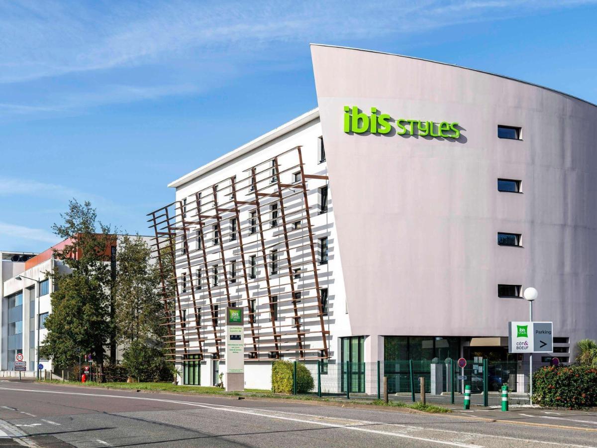 Hotel Ibis Styles Rennes Cesson Exterior foto
