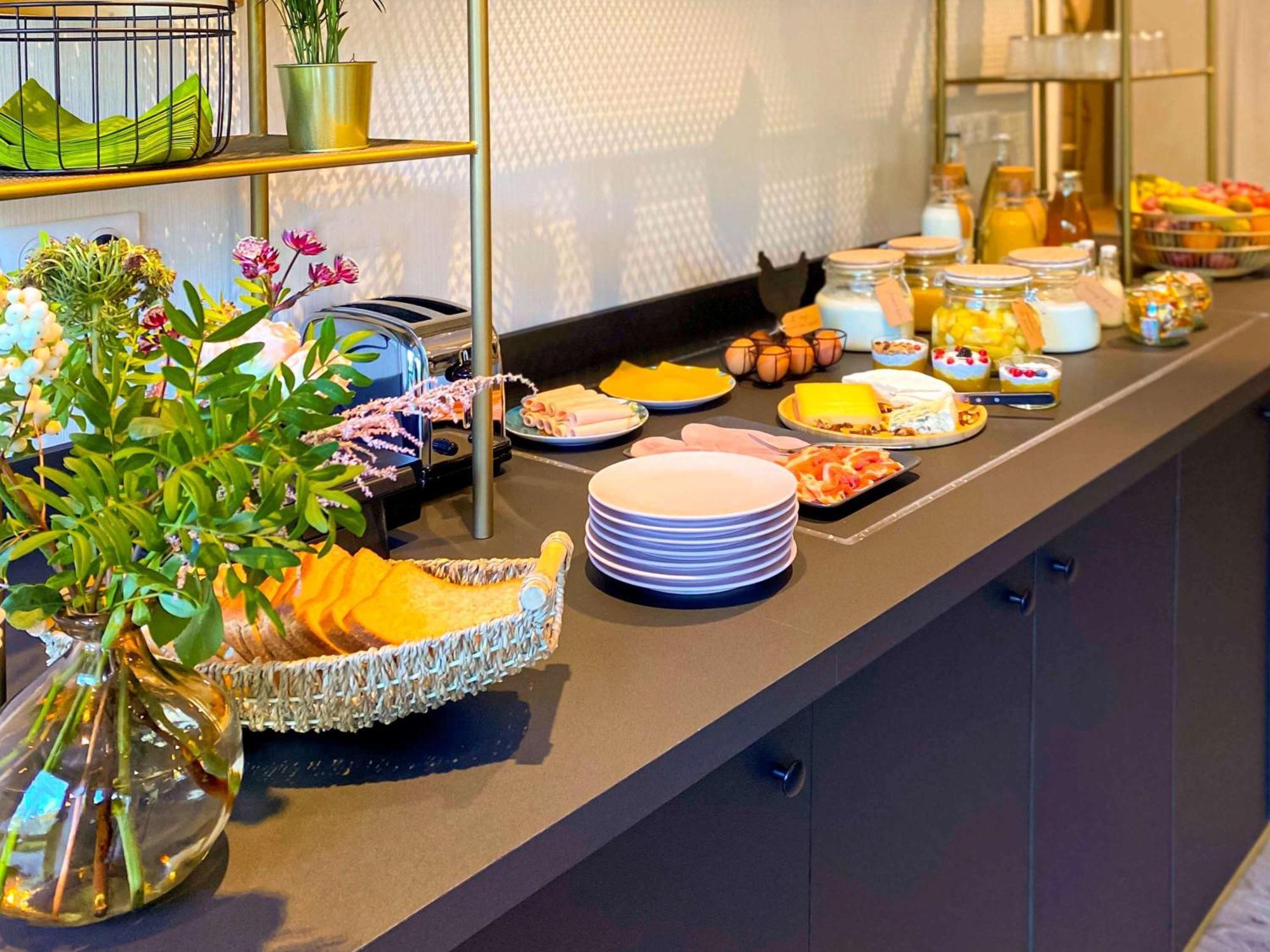 Hotel Ibis Styles Rennes Cesson Exterior foto